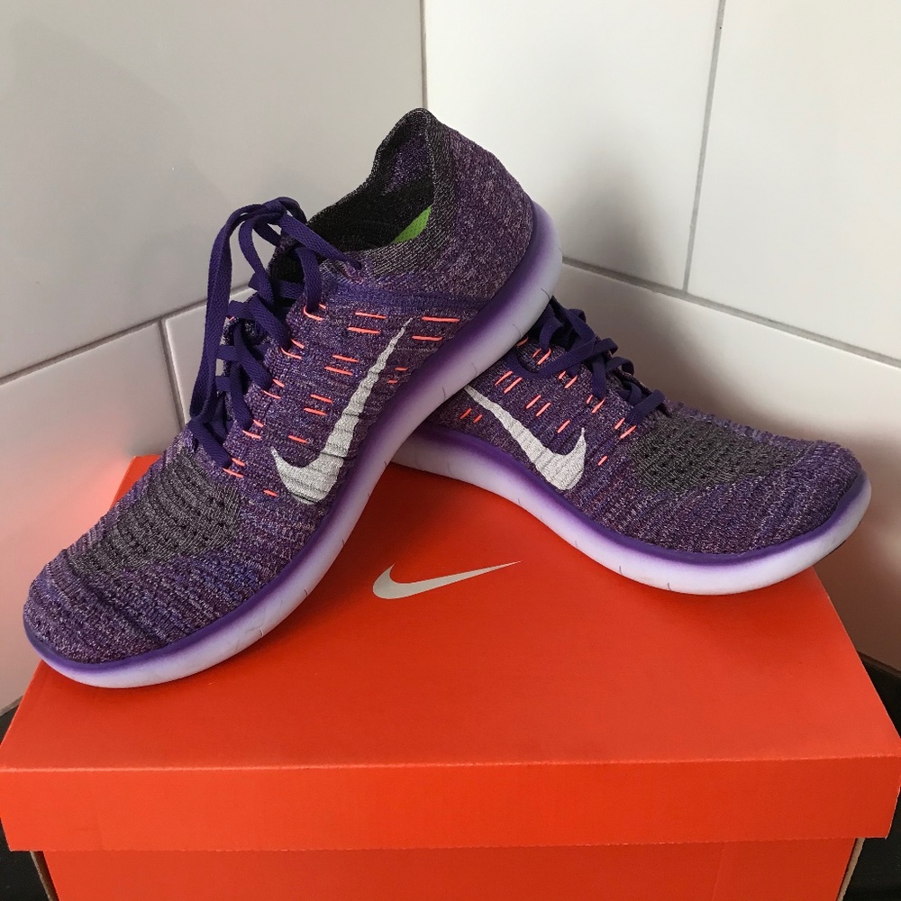 Nike purple free flyknit sneakers